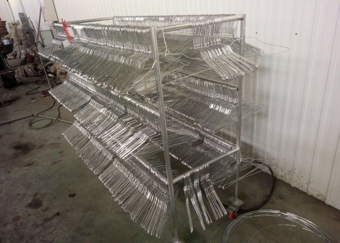 Bright Clean Surface Metal Wire Hangers Powder Coated Surface For